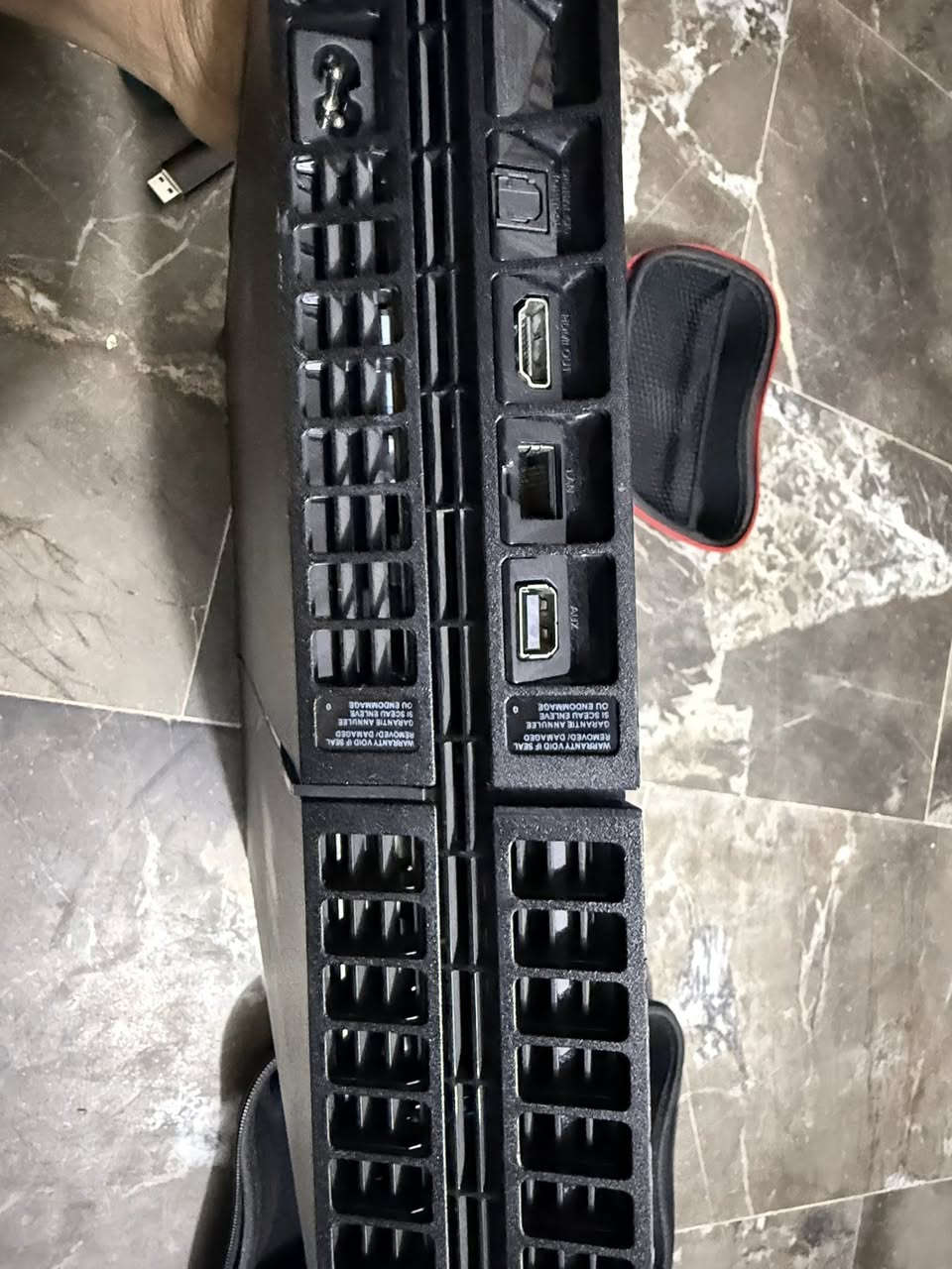 السلام عليكم للبيع ابلي فور مهكر نضام 9.00 ذاكره 1 تير يوجد 3جوستكات 2 تجاري واحده اصلي الجهاز فات المكان بغداد 
الاستفسار/ ***********
السعر /250 وبي مجال
يوجد توصيل 🚚 

ويوجد دركسون اصلي كير عادي موجوده الكارتونه ينباع كلي او كل واحد واحده عادي فره كامله  نضام شفتات 
السعر 90 وبي مجال
