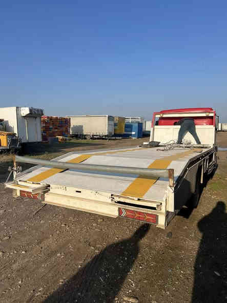 السلام عليكم اقرأ تفاصيل واتصل 
للبيع بودي رمبا كرين طول 6.40 متر 
‏￼ما ونج كامل ￼شاصي كامل بودي نضيفه 
رقم الهاتف قحطان معرض *********** كورك *********** اسيا معرض ابو قحطان واولاده عنوان موصل برطله سهل نينوى ￼
