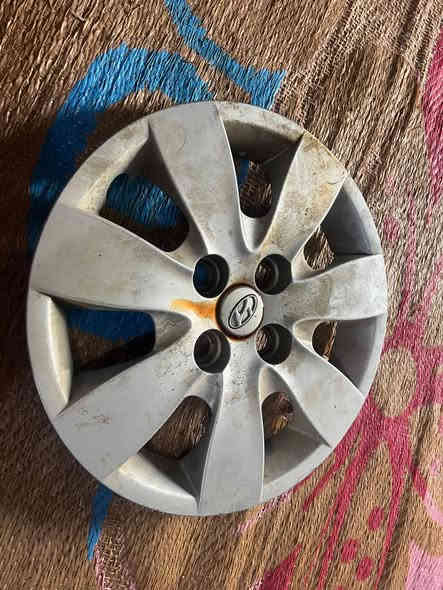 سلام عليكم قراض اكسنت القديم تخم كبات ٤  ودكشن بارد هوه والجويتر مالته كامل وباور ستيرن كلهن علضمان وشرط الشغل الاستفسار ***********
