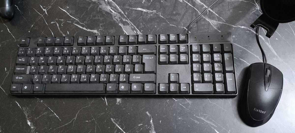 سلام عليكم 
حاسبة للبيع ويندوز 7 
هارد 500 
سعر 150 وبيهة مجال قليل 
شراي هذا الواتساب مالتي ***********
باقي المواصفات بلصورة 
الجوستكات مال PS4 للعرض فقط
