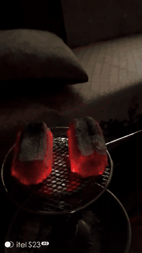 العنوان: 🔥 فحم الصقر "الأصلي" وصل لبغداد - تصفية وجبة النخبة 🔥
​يا أهل النركيلة والذوق الرفيع.. تعبتوا من الفحم اللي يدوّخ؟ اللي بيه ريحه؟ اللي يخلص بـ 30 دقيقة؟ 😤
​اليوم جبنالكم "ملك الفحم" الإيراني مباشرة من مزارع جهرم لبيتك أو كافيتريتك! 🇮🇷✈️🇮🇶
​✅ المواصفات اللي تخليك تشتري وأنت مطمن:
​شكل "أصابع" (مظلع و مشطب و ملس): مرتبة، صلبة، وتطول على الرأس أكثر من ساعتين.
​رماد ثلجي: ماكو هوسة ولا طقطقة، رماد أبيض صافي دليل النقاوة ❄️.
​بدون ريحة أو دخان: استمتع بطعم المعسل الأصلي بدون دوخة راس.
​مفحوص ومضمون: بحكم خبرتي باللغة الفارسية وتعالجي المباشر مع معامل جهرم، فحصت هذي الوجبة قطعة قطعة.
​📦 العرض الخاص (تصفية مخزن):
​الكارتون وزن 10 كيلو صافي.
​السعر: [24 فقط] (سعر تصفية مو سعر شركات!).
​يوجد أسعار خاصة جداً لأصحاب الكافيهات والجملة (للكميات فوق الـ 10 كارتونات).
​📍 الموقع: بغداد (مع توفر خدمة توصيل سريعة لباب البيت).
​📞 للحجز والاستفسار (واتساب أو اتصال):
[***********]
​ملاحظة: الكمية محدودة (باقي 488 كارتون فقط)، الأولوية لأسبقية الحجز!
