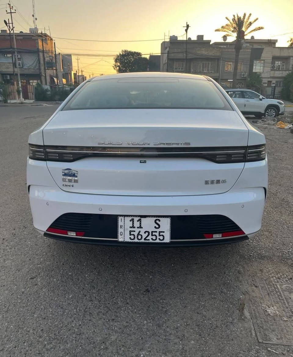 السلام عليكم
للبيع بي وايدي دستروير موديل 25 
بأسمي تحويل ثاني يوم. 
مواصفات.    ماشيه 7 ألف رقم بغداد انگليزي 
📌 شاشه دوارة+ نضام اندرويد يوتيوب ويز 
📌ويل كروم 
📌تبريد قطعتين 
📌ستيرن حرف D
📌 كشنات رياضي لون ابيض 
📌تحكم استيرن جهتين 
📌دشبول دجتل 
📌كامرة خلفية دواره 
📌حساسات خلفيه 
📌تشغيل عن بعد 
📌لايت زنون بلادي+ لد نهاري 
📌بك لايت لد+ اشارة لد 
📌گير ماوس 
📌3 وضعيات قيادة 
📌وبعد اكو مواصفات 
السعر17.300 وبيه مجال بسيط 
رقم الهاتف *********** واتساب اتصل او راسل
📍عنوان السيارة بغداد الاعظمية
