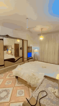 غرفة تركية البيع مكان بغداد مابيها اي اضرار السعر مليون الاستفسار مراسله هذا الرقم ***********
