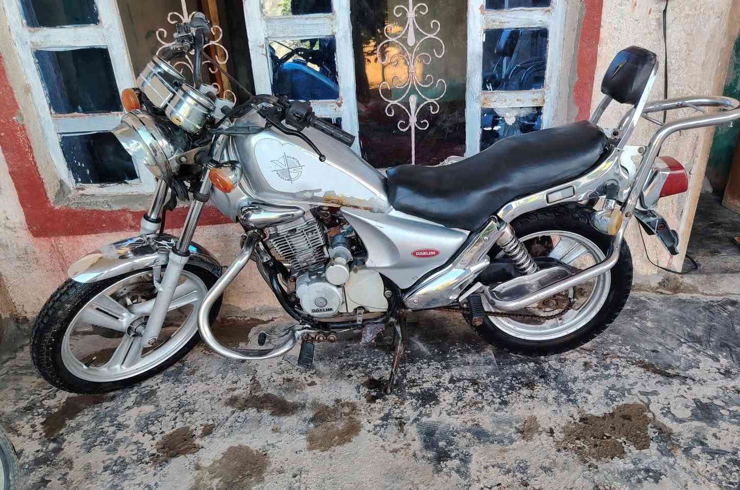 سلام عليكم ماطور دايلم للبيع  
ماطور شغال محرك كير فول كهربايات فول سلف هورن لايت عالي ناصي دبل اشاير كله فول محرك اني شديته ع ايدي جاهر وكامل ماناقصه شي السعر 480وبي مجال للطيبين اتصل وبيك خير ودلل المكان صلاح الدين الضلوعيه البوفراج ***********
