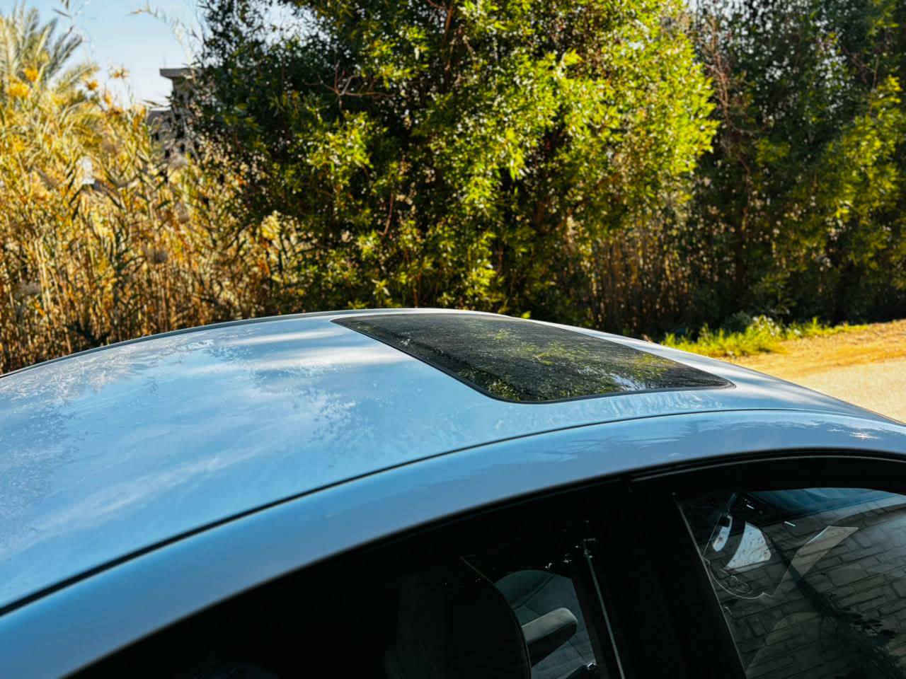 السلام عليكم
للبيع هونداي اكسنت موديل 2011 بلو رقم بغداد النموذجي الجديد بسمي سنويه مدفوعه ال 2030 هزه جديده 
فو موصفات محرك 1600
فتحه أربعة دسك شاشه وكامره ABS خمس ويل كب وكشاف 
خمس تجوي تجوه في كشن السائق سويج شخاطه 
مكفوله من الصبغ والضربة والفتح والتبديل فقط باب السائق مرشوش اثر شخوط بدون ضربه 
كير محرك حداديه كهربايات تبريد وتدفه جاهزات 
إطارات وبطاريه جدد 
سعر البيع95ورقه 
مكان السياره بالحله
***********
