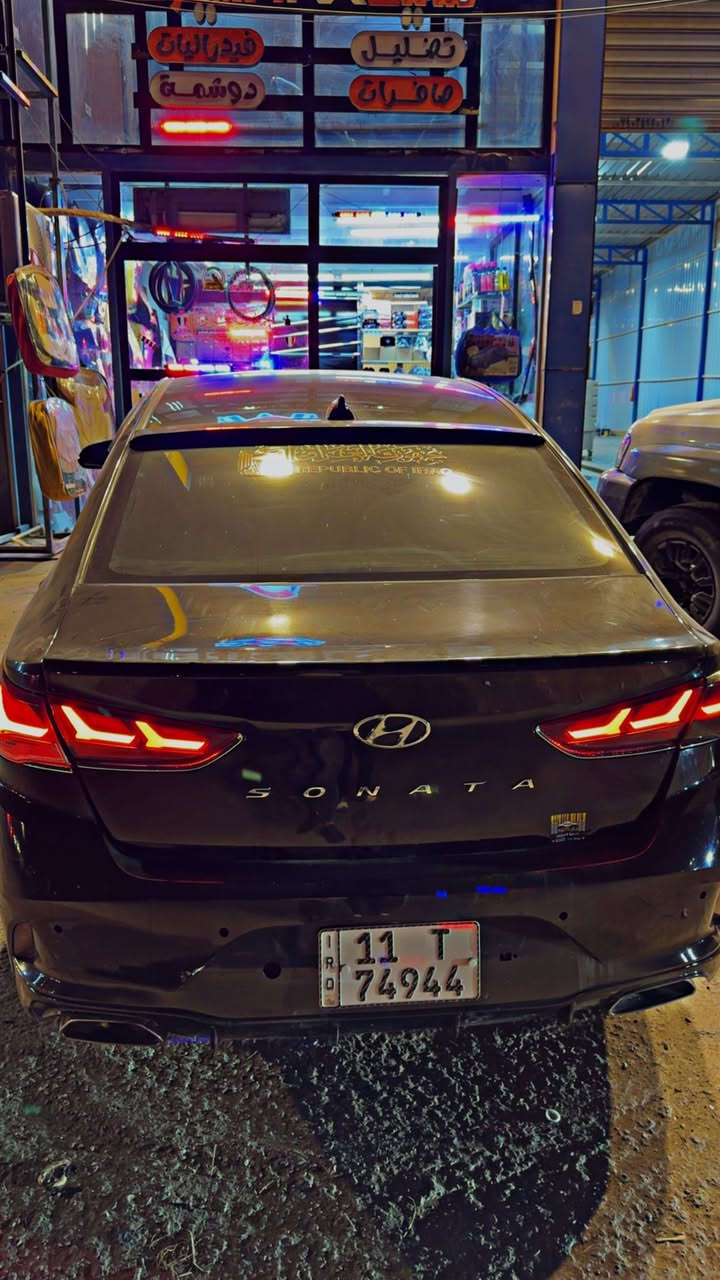 السلام عليكم سوناتا2018سبورت حادثها خلفي بدون ايرباك ماشيه92كير محرك مكفول سونار مرفق السعر135الرقم***********
