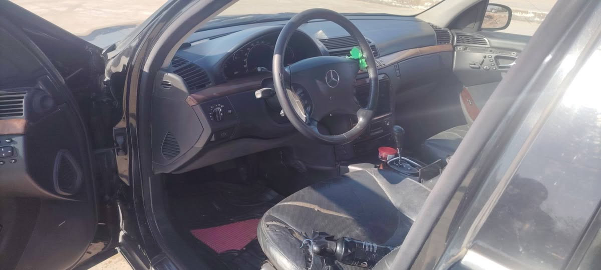 للبيع مارسدس غواص ٢٠٠١ S500 ادوات مكفوله من الكص والصبغ فول مواصفات بيبان شفط فحتة طكتين وباقي المواصفات معورفه السيارة بلاديه ما ملعوب بيهه
السعر ٥٠ وبيهه مجال
للاستفسار *********** 
وات ساب ***********
