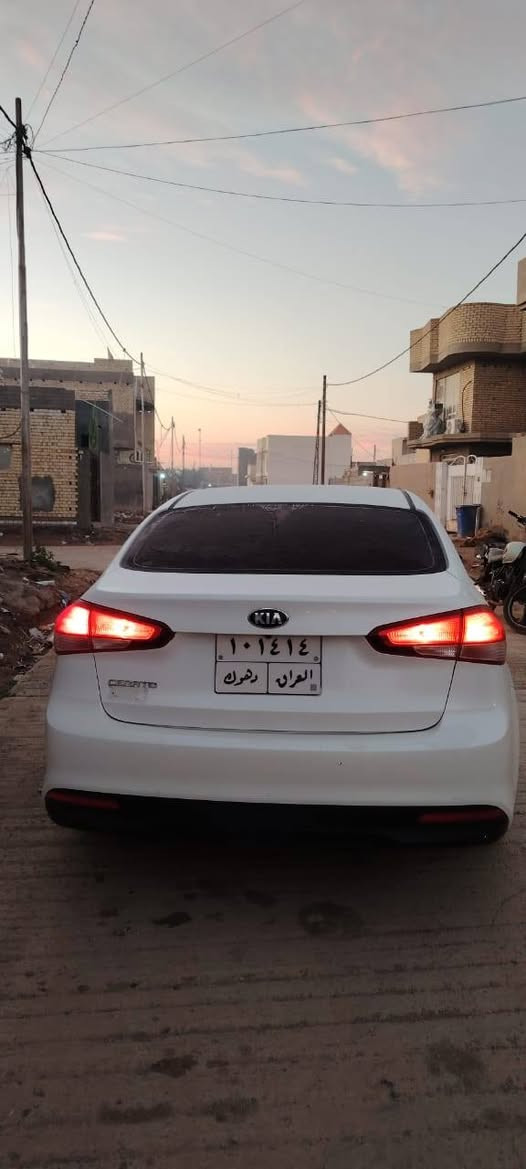 سلام عليكم
سيراتو مديل ١٨

كفاله عامه من الصبغ وبارد وتبديل

سياره جاهزه من تخم تاير حداديه كله جاهزه الف دينار ما تصرف عليه

السعر ١٣٨ وبيه مجال

مكان السياره واسط صويرة.للاستفسار

***********
