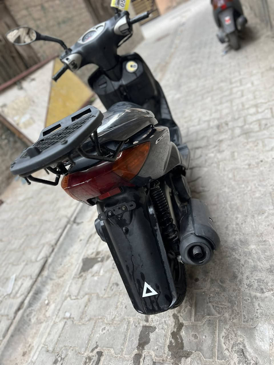 السلام عليكم دراجه سكنس 110 ياباني كلهه بلاديه من التاير لتاير محرك مينسمع ناعم شلعه معدل كهربائي كله شغال نكره سلف دراجه نضيفه مال جنايه ربع مينصرف عليهه جديده السعر 800 مكاني كاظميه شراي تصال ***********
