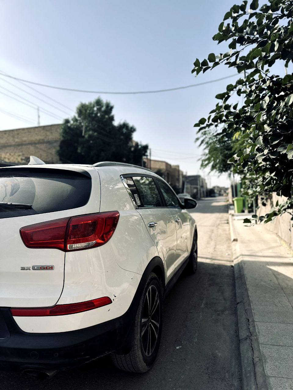 السلام عليكم
كيا سبورتج ٢٠١٦ محرك جي دي آي GDI ٢٠٠٠ تيربو سليم والكير سليم حادثها باب الصدر ومبدل مواصفاتها فول مواصفات(بانوراما-شاشه-بصمه-بصمه بيبان-كراسي كهربائي) حره  رقم ذي قار بأسمي السياره نظيفه بس بيها دحچه يم الجاملغ الخلفي ترجع ع بارد وبيها تكحيل بسيط بالباب والسياره استخدام شخصي سياره دكتوره وماشيه 112 الف
السعر 148 وبيها مجال بسيط مكانها ذي قار
للاستفسار: ***********
(مكلف بالنشر)
