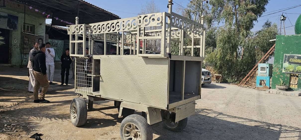 السلام عليكم عربانه للبيع شيل ١٠ سماعات للستفسار ال اتصال على الرقم غير متواجد على الفيس مكلف بنشر المكان الدوانية قضاء الشاميه  ***********
