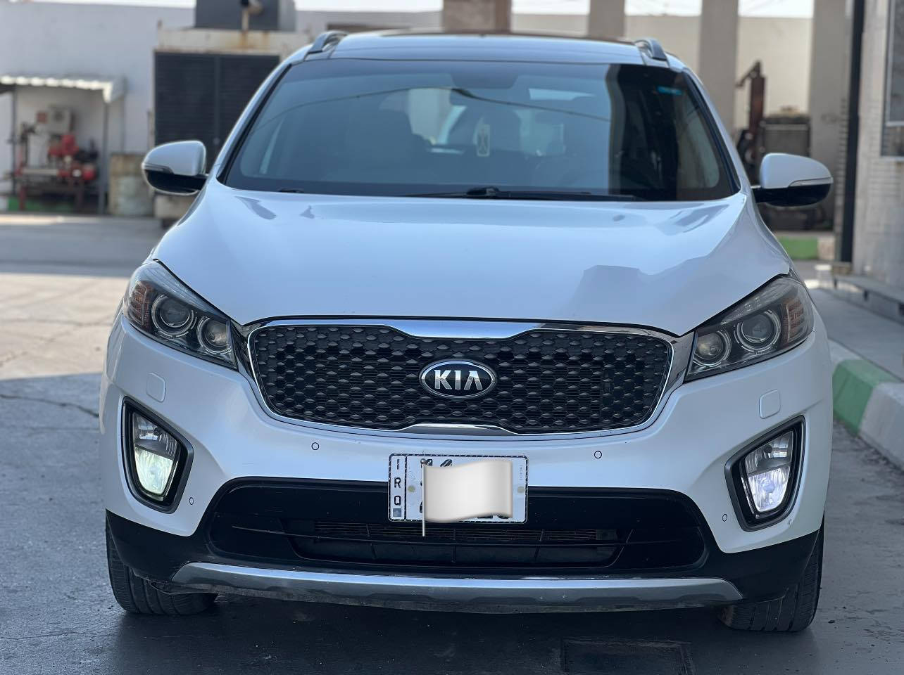 السلام عليكم
سورنتو 2015 خليجي

رقم بغداد بسمي 

فول للخير 1/1

جيتيلان 

بيه رش بابين اثر شخط بدون فتح وبارد بلادي 

ماشيه 138الف حقيقي

مكينه 6 ،3500 بلاديه 

السعر 193 وبيه مجال 

الاستفسار (***********)
