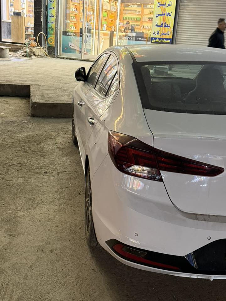‎سلام عليكم للبيع فقط ***********
‎💎هونداي النترا 2020 خليجيELANTRA بغداد باسمي 
‏‎ فولللل مواصفات 1/1 كل مواصفات الالنترا 2020بيها
‏‎سياره  شبر صبغ بالبنيد والدوسه شويه وحلوب   شي بسيط الباقي مكفول
‎سياره ماشيه 91 فقط
‎💎بصمة
‏‎💎سلايد - فتحة
‏‎💎محرك 2000cc 
‏‎💎حساس  خلفي & امامي
‏‎💎كاميرا خلفيه  أمامي 
‏‎💎شاشةكبيره اندرويد 
‏‎💎تحكم أستيرن 
‏‎💎وضعيات قيادة متعدده ٣ وضعيات
‏‎💎_ عادي وسبورت وذكي
‏‎💎كشنات جلد بيجي👉 
‏‎💎مري شفط نضام ترحيب 
‏‎💎صندوق بصمه ذكي
‏‎💎لد نهاري 
‏‎💎تبريد قطعتين
‏‎💎ويل كب/ويل كروم/ 
‏‎💎يدات نيكل
‏‎💎مدخل AUX+USB/بلوتوث...
