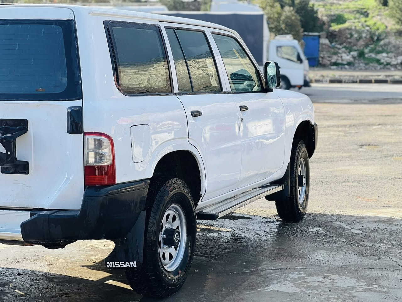 سەرەتا سلاوی خواتان لیبی  ٢٠٠٢ ناو بۆر گیرو مەکینەو ئەکسلوو دەبل ئەکسل بەشەرت مزایدەیە سەیارە بەشەرتی کتابوو ئەوەلیاتووو وەکالە عامە  سعرت ٥٧ وەرەقەو مەعمەلە دەعموو لیدراوی نیە عام بۆیاخە لەسەر ساخی بەتانەی نە تەقیوە قاپی نە تەقیوە شانسی و قایدەی لەوی  نەتەقیوە سالۆنسای بیلادو جوار تایەو ویل لۆکی لەسەرە تاقم پیشوو دوای تازەیە بۆ زانیاری زیاتر تەلەفۆن بکە ***********–*********** فایبەر وەتس ئەپ 
ئەدمین جاومانە 🤎🤎🤎
