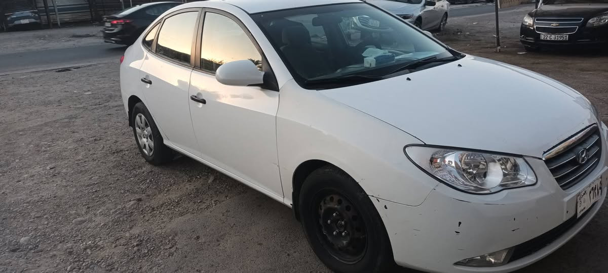 النترا للبيع او المراوس ٢٠٠٩ خليجي جدا نظيفة ١٦٠٠ المحرك . رقم بغداد 
بيها قطع صبغ بس اعتبرها مصبوغه عام 
السعر ٧٥ قفل .
بغداد العطيفية .
***********
