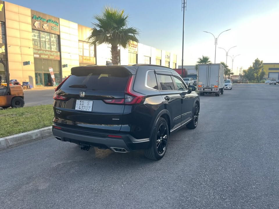 هوندا crv 2025
اعلى فئه sport touring 

بدون صبغ 

ماشية ٣٥ الف كيلو 

موقع السياره بغداد اربيل 

السعر ٢٤٩٠٠ وبيها مجال 

5J6RS6H94SL002403  رقم الشاصي 

 رقم صاحب السياره وتس اب وأتصال
***********
