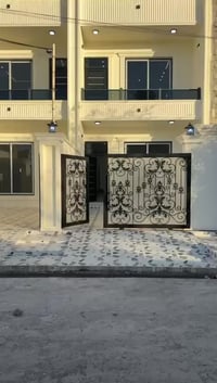 طابو ملك صرف • واجهة ٥×٢٠ • طابق ونص