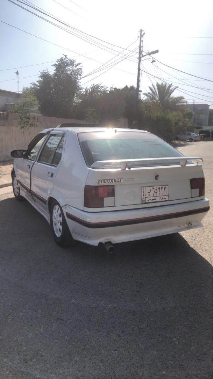 رينو ١٩ موديل ١٩٩٢
سنوية جديد ٢٠٢٨
صاحبة موجود ثاني يوم تحويل
بطاقة بانزين موجود
بدون ضربة و بدون صبخ
كل شي بالشرط 
بس محرك بي بخار
٢٨$ مجال
*********** Singapore
