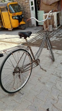 بايسكل للبيع بناتي حجم 26 البايسكل نضيف معنة الكلمة مكان بغداد شعلة ال...