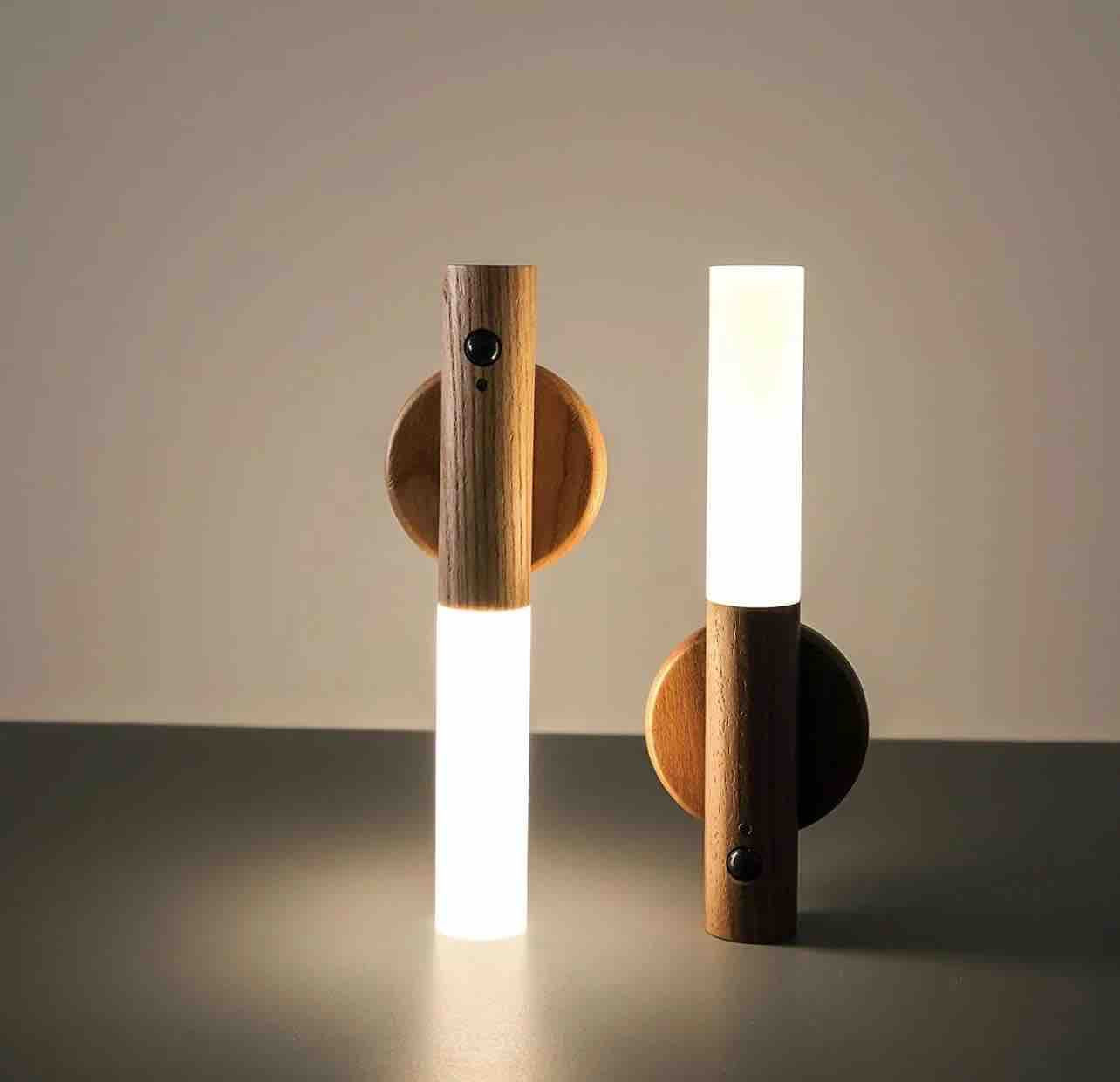 ✨ مصباح الاستشعار المغناطيسي الخشبي &

(السعر ٢٣ الف فقط والتوصيل مجاني ) 

; أناقة وضوء يشتغل وحده! خلي بيتك يصير أرتب وأرقى ويا هالمصباح الخشبي الذكي 😍 يشتغل تلقائياً من يتحسس حركة، ويعطي ضوء دافي وهادي يخلي المكان راقي ومريح. 

⭐ المميزات: ⚡ استشعار حركة: يضوي بس تمُر يمّه

;مثالي للممرات، غرف النوم، داخل الدولاب، أو يم السرير. 🧲 مغناطيسي قابل للفصل: ينلصق بأي سطح معدني وتكدر تفصله وتستخدمه كمصباح يدوي. 🔋 قابل للشحن USB: بطارية تدوم للـ 8 ساعات. 🌿 تصميم خشبي أنيق: شكل فاخر يضيف لمسة ديكور حلوة بأي مكان. 💡 

إضاءة دافئة ومريحة: ما تزعج العين&

 للاستخدام الليلي. 🔘 

3 أوضاع تشغيل: 
Auto &ndash; تشغيل تلقائي 
On &ndash; إضاءة مستمرة 
Off &ndash; إيقاف 📏 

المواصفات: الطول: 18 سم القطر: 2.5 سم القاعدة المغناطيسية: 6 سم مدة التشغيل: لغاية 8 ساعات الشحن

: USB المواد: خشب طبيعي + بلاستيك مقاوم للحرارة 🏠 

الاستخدامات: 
الممرات &; الدرج &; يم السرير &; داخل
 الخزانة &; المطبخ &; السيارة &; السفر &; ديكور مضيء خلي بيتك أرتب وأذكى بمصباح واحد! 

(السعر ٢٣ الف فقط والتوصيل مجاني ) 
باقي آخر ٢٩ قطعه قبل نفاذ الكميه 

🚚 التوصيل متوفر لكل المحافظات


**إذا كنت صاحب هذا الإعلان وتريد حذفه لأي سبب، رجاءا أرسل رسالة إلى الدعم الفني**