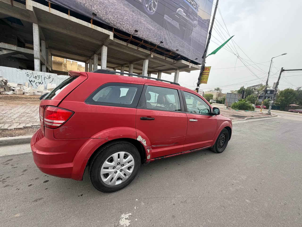 سلام عليكم 
دوج جورني موديل ٢٠١٦ 
٤ سلندر مكينة ٢٤٠٠ 
سيارة مصبوغة ابيعه عام ولونه جارد 
حادثه بيبان 
٣ قطع تبرير 
شاشة جبيرة
تحكمات ستيرن 
شادله منضومة غار صرفه يخبل 
شادله حجر بيئة بلادي 
التنتة شاده كنتارة 
كشن مغلف كنتارة 
السيارة كامت كازكيت وبدلت مكينة كامل مال موديل ٢٠ قبل شهر بدلته 
صدره مبدله جديد
اذاين جدد 
كير ومكينة مكفول 
تايرات مبدلهن جدد
سنوية لل٢٠٣٠
رايده بشدة وبيه مجال 
مكاني بغداد الطوبجي 
*********** بغداد, العراق
