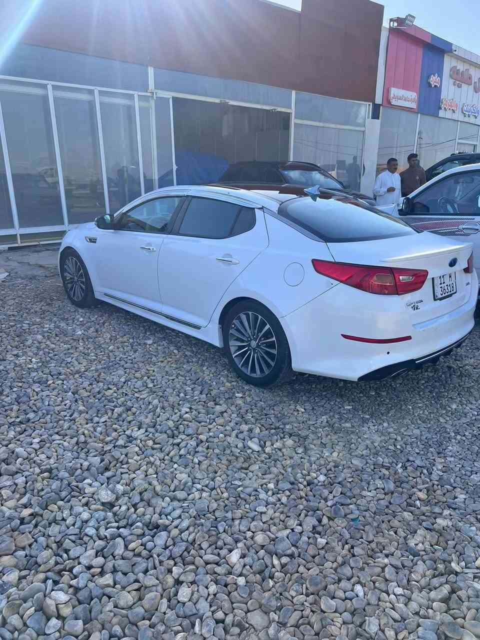 اوبتيما 2014 وارد امريكي فول مواصفات 1/1 محرك 2400تيربو ضربتها  خفيفه كلش بالجاملغ  سياره بعدها جديده تحكم بالاستيرن شاشه حجم كبير كشنات تدفئه وتبريد تشغيل بصمه حساسات اماميه خلفيه دبل بانوراما مرايات شفط مثل ماموضح بالصوره سياره خير من الله سعرها (120) وبيها مجال قليل. للاتصال ***********
