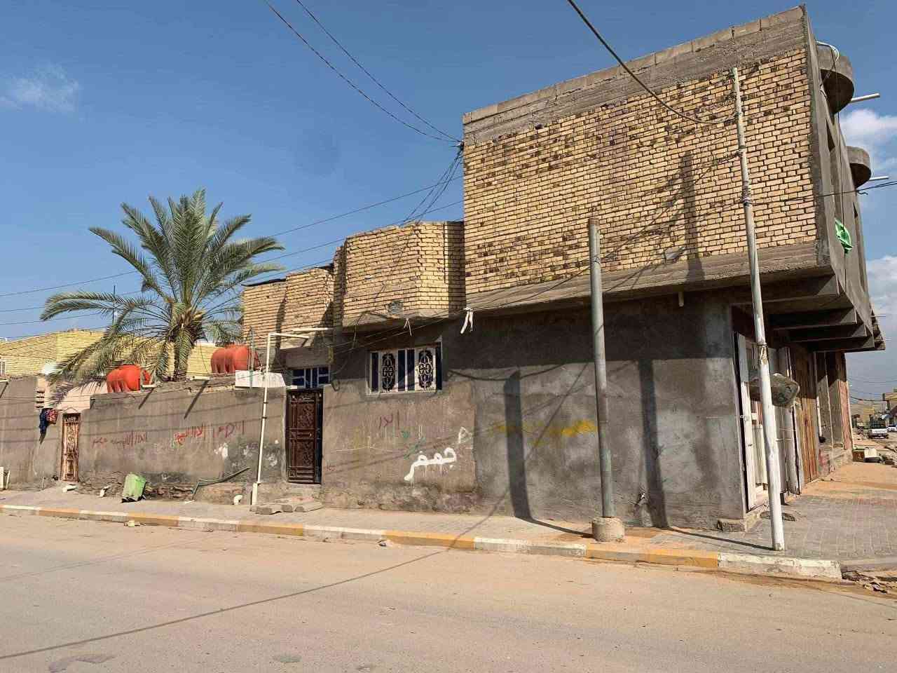 بيت طابو صرف مساحة 250
بناء  حديث طابقين ومحلات يقع في كراج النجمي من تقاطع الاشارة في كراج النجمي وقرب جنسية الرميثة السعر 180 ضمان مداور شرط .
للاستفسار صاحب البيت بي واتساب 
***********
