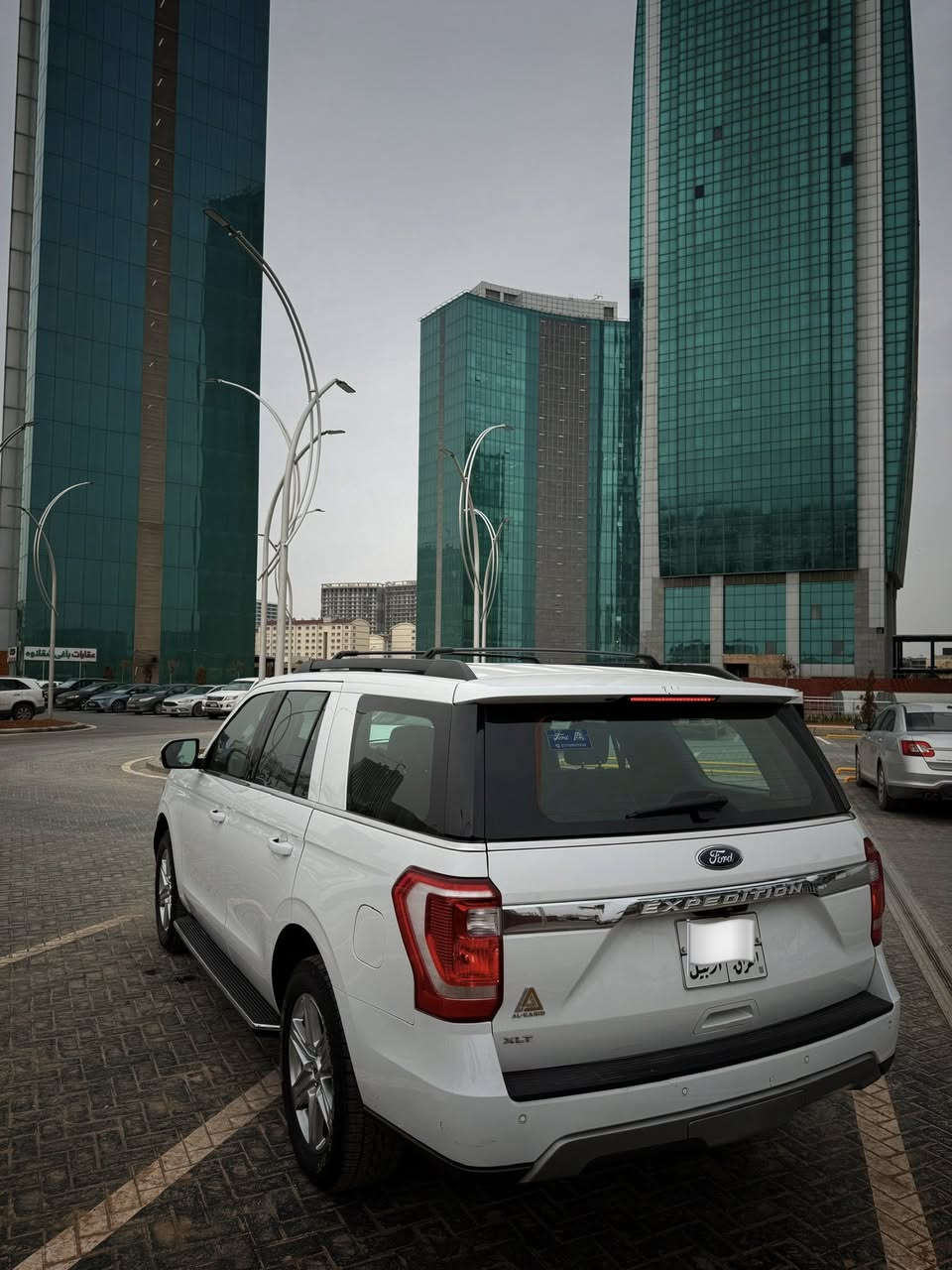 فورد- اكسبيدشن 2021
✅ الفئة :  XLT + بنوراما
✅ الوارد: خليجي - شركة القاصد اربيل
✅ سنة الصنع :2021
✅ عداد المسافة : 133 الف كم
✅ حجم المحرك : 6 سلندر3500 تيربوو  
✅الحاله سيارة كلين بدون صبغ و تبديل 

*********** ☎
🌏 العنوان :  اربيل
السعر 360 ورقه بيها مجال
