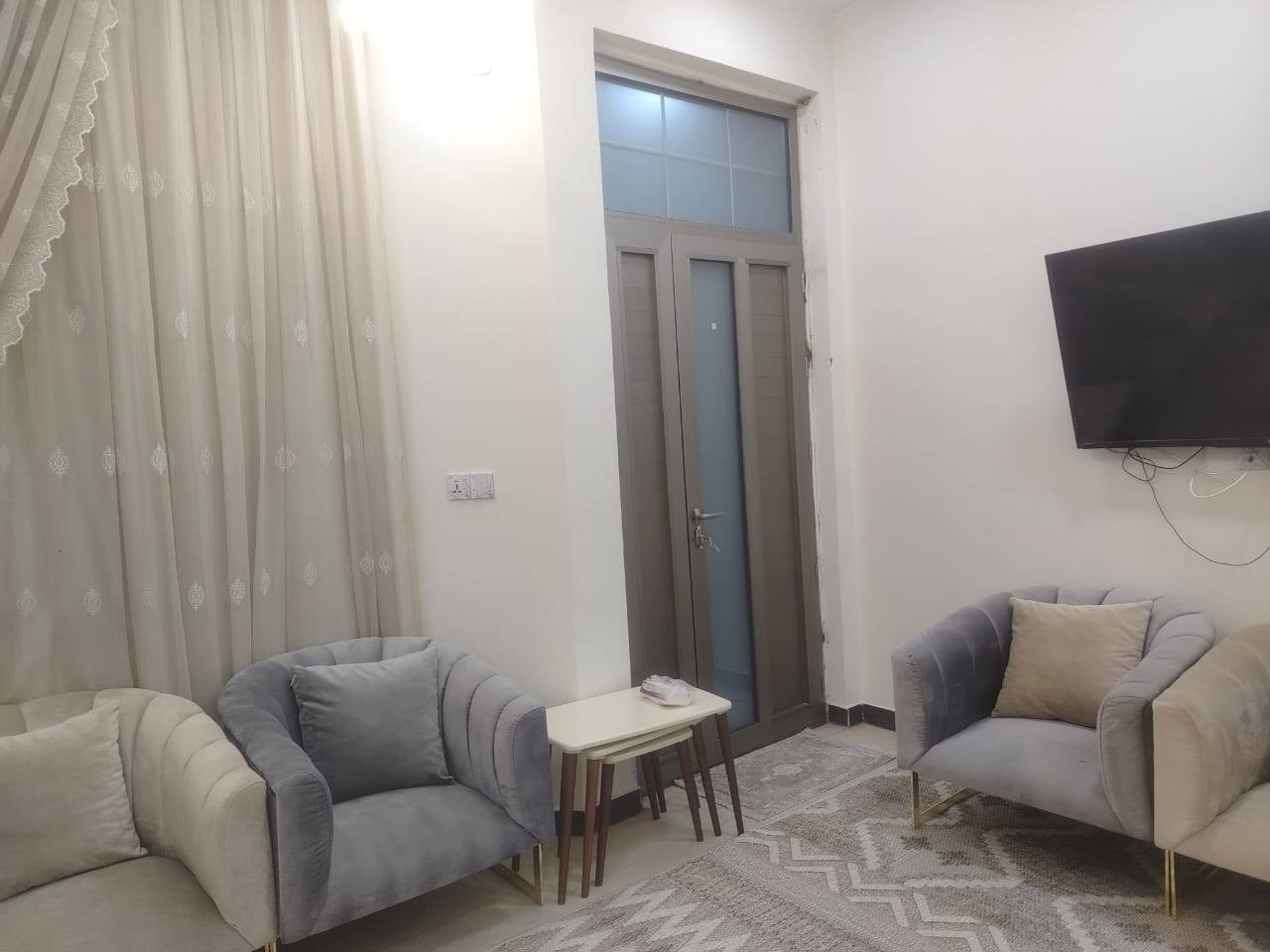 بيت للبيع منطقه الموحيه مساحه١٠٠متر طابقين 
البناء درجه اولئ مطلوب اسكان 15 السعر ٢١٠ وبي مجال 
مقاطعه ٣٧ قريب عله تبليط كلش مقابل المدينه المائية 
***********
