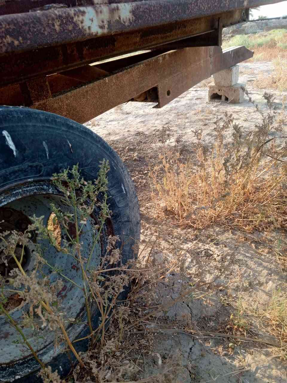 عربة قلابة شغل الفلوجة القديم شاصي ونج قلاب كاملة بغداد ابو غريب ***********
