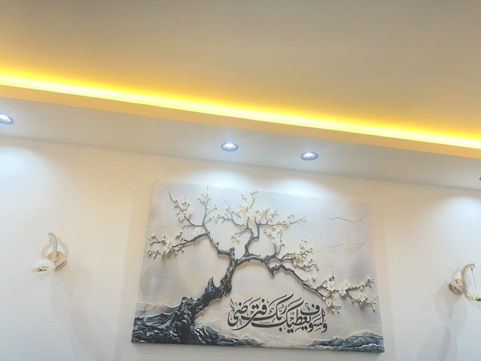 السلام عليكم للبيع..
لوحة جميله جدا وجديده هيه وبراكيتات جميلات ٣ الوان يشتغلن العنوان حي الجهاد البيع بسبب التحويله من البيت رقم هاتف***********  واتساب للاستفسار خاص او واتساب
