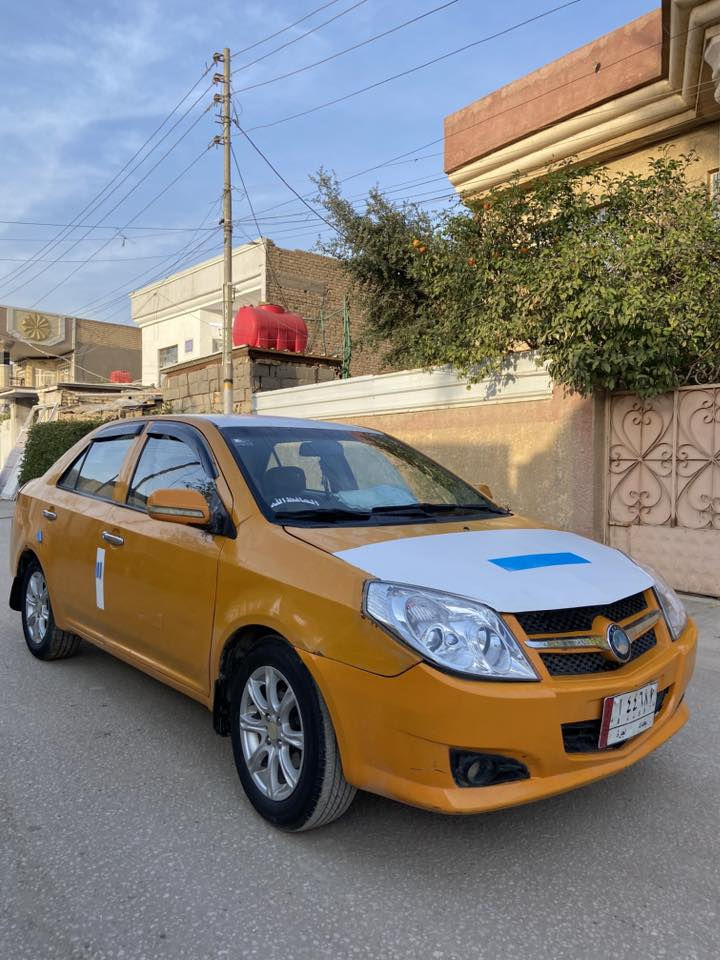 سلام عليكم 
جيلي mk موديل ٢٠١١
كير ومكينه مكفولات 
عينه وصينه ودرايم شف جدد يعني كلج جديددد
ماصدات بك لايتاك جدد
كهربائيات كلها شغاله ما بيها جطل واحد 
حداديه منفوضه جديده 
توشمه جديده 
باتري جديد 
تخم تاير جديدد
السياره جاهزه على اخر حبايه 

رايدها ب ٣٠ وبيها مجال 
مكان السياره بابل محاويل 

***********
