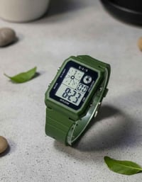 ساعة إلكترونية • جودة عالية • سنغافورة