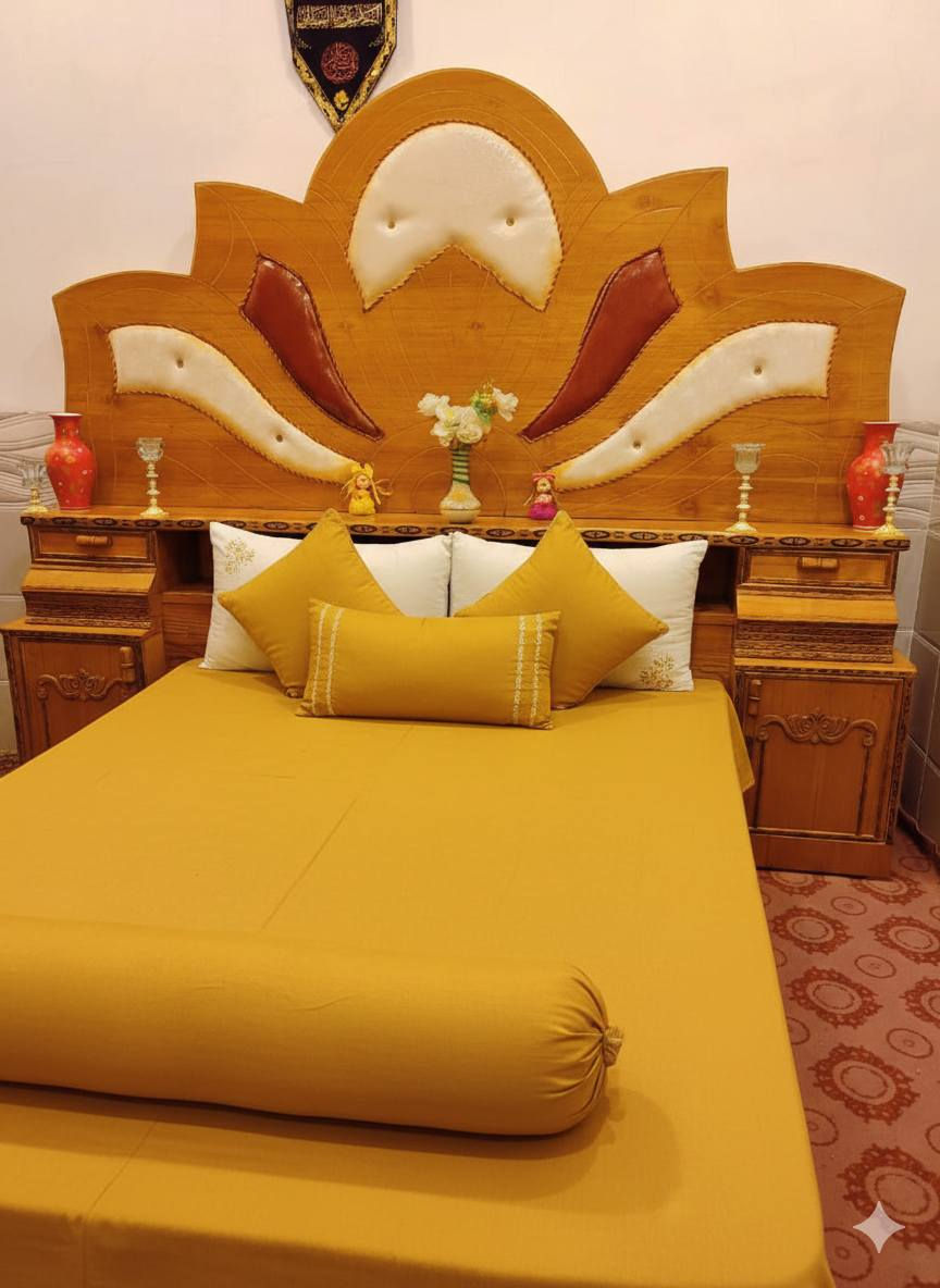 غرفه للبيع تسكام ام الخمسه طابقين مع زاويه كنتوريه بابين خشب صاج عراقي تاج ملكي جديده  الغرفة كلش بعدها بنايلون العنوان ديوانيه حي العسكري صدر الثاني السعر للاتصال على الرقم ***********
وتساب
