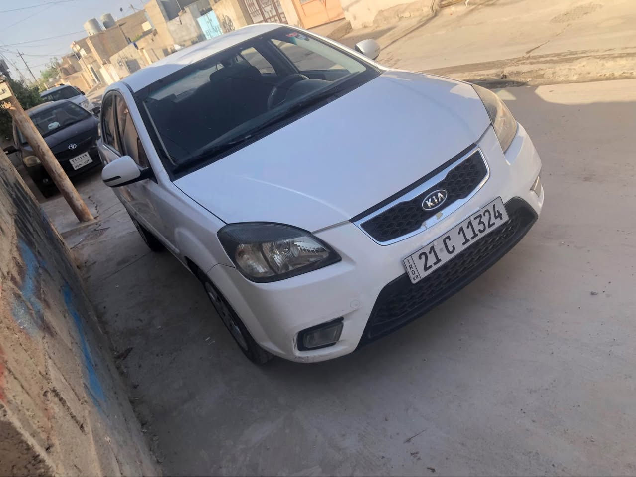 کیا ریو٢٠١١
اوتوماتيك 
دفتر بنزين
حتي ٢٠٢٨ جديد السنويه
كاميرا و شاشه
٤ جام كهرباي
حساس خلفي
تحكم ستيرن 
اشاره بلمرايه و مرايه كهرباي
و سونر بل صور
٩٠ ومعاملة
مكان كركوك رقم سليماني
*********** كركوك, العراق
