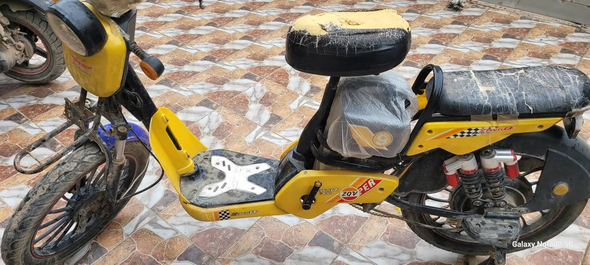 السلام عليكم بايسكل شحن للبيع بس نقص سلة وترتيبات خفيفة شغال كلشي مابي بطاريات مفولة سعر 160بي مجال بسيط مكاني خلف كلية بلاد الرافدين واتساب ***********
