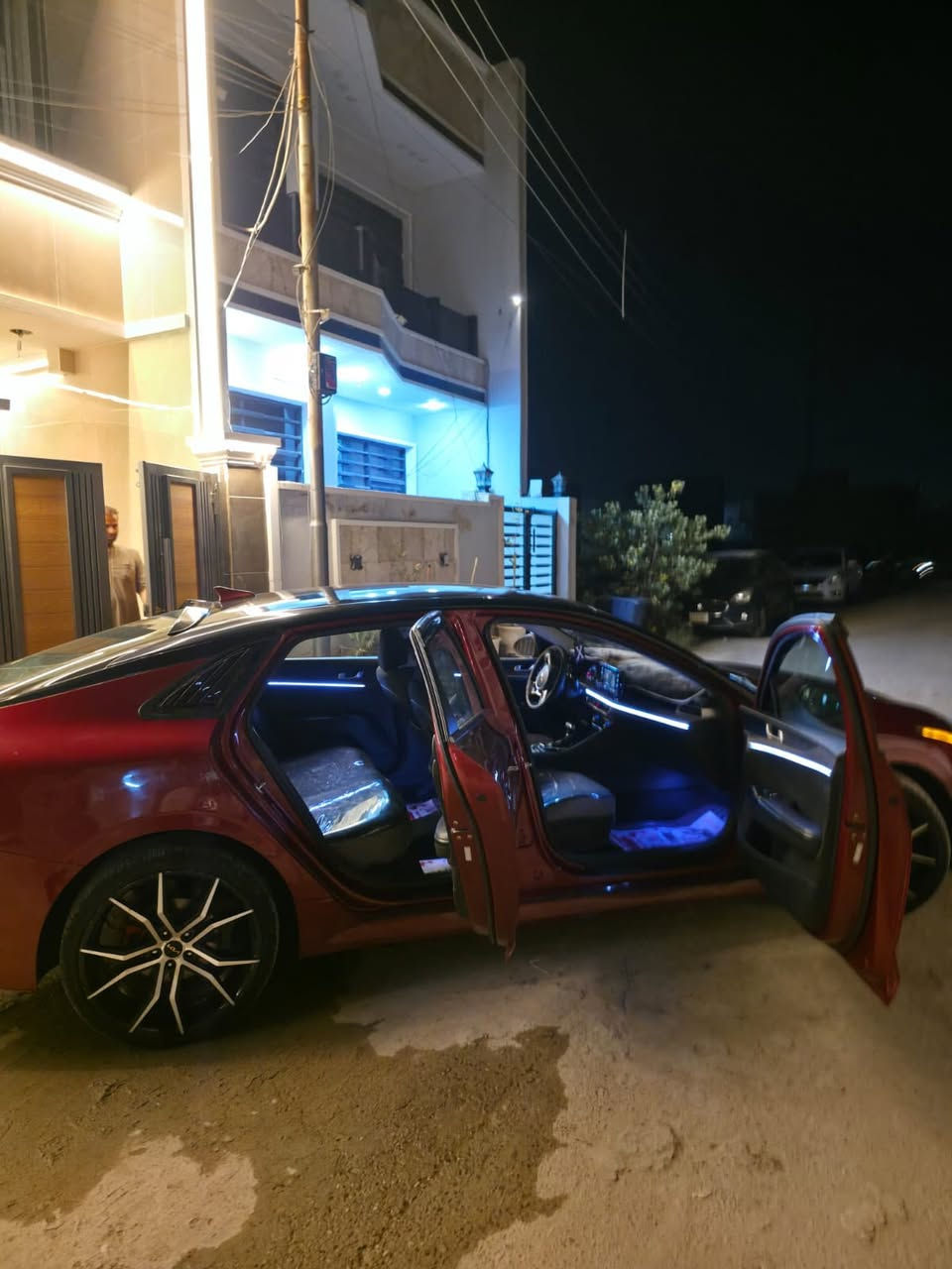 السلام عليكم KIA  K5
رقم اربيل  تحويل ثاني يوم

مواصفات نص فول 

حادثها بسيط بدون ايرباك مرفوق بل منشور السيارة جديدة

1600 تيربو 

 السعر 152 وبيها مجال

مكاني بغداد الدوره البوعيثه 

***********
