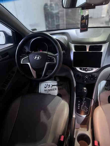 السلام عليكم
اكسنت هاج باك 2016 وارد امريكي 
رقم بغداد اللون ابيض المرغوب 
السياره حادثها جاملغ ايمن وضربه جاملغ ايسر بل الدوسه 
السياره نظيفه مكينه وكير وتبريد وداخلها نظيف جدا 
وعل الفحص تجي وتشوف وتدلل 
مكينه ١٦٠٠    gdi  وماشيه ٧٠ الف كيلو 
السياره مواصفات عاديه نظام ايكو تحكم استيرن ومانع انزلاق وشاشه عرض 
السعر ٩٢ 
للاتصال ***********
مكان السياره بغداد المنصور
