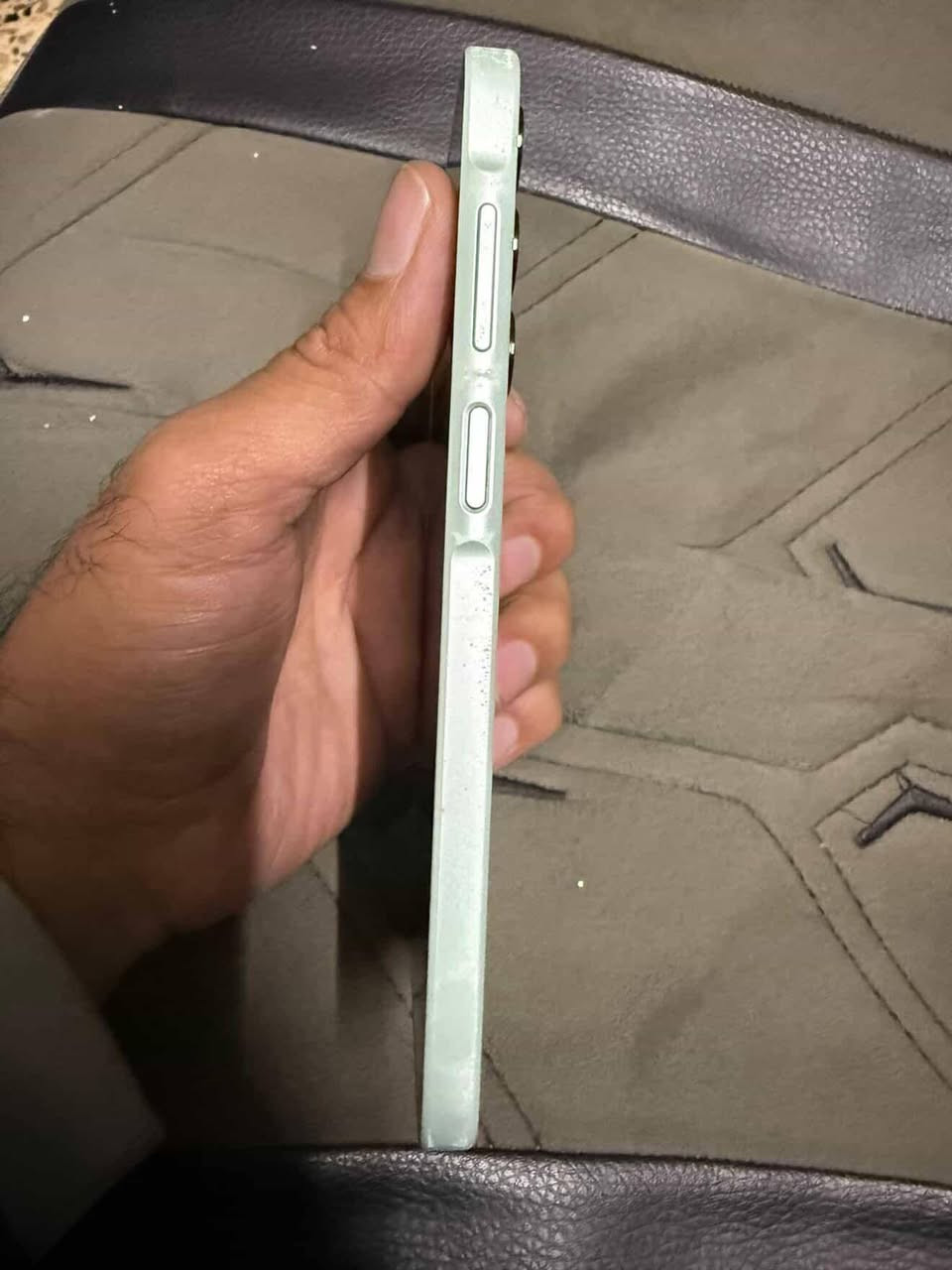 مبايل  A16 
ذاكره 128 
رام 6
اسعر 125 وبي مجال 
***********
