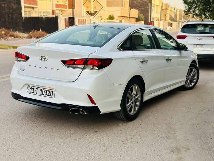 السلام عليكم
سوناتا ٢٠١٨ امريكي 
حادثهة بسيط مرفق بالسونار
محرك ٢٤٠٠  مامفتوح
ماشيه ٥٩ الف 
السيارة جديدة فول عدا الفتحة
حساسات امامي و خلفي
كامرة دوارة
رادارات 
بصمه تشغيل و ابواب 
جنطه ذكية
شاشه كبيرة تدعم كار بلي و اندرويد اوتو بلادي
دواخل جلد
كشن كهربائي
كشنات تدفئة تبريد
لايت زنون 
رقم بغداد انكليزي بأسمي سنوية لل٢٠٢٩
مكان السيارة بالنجف حي النصر
للاستفسار الاتصال على الرقم
***********
