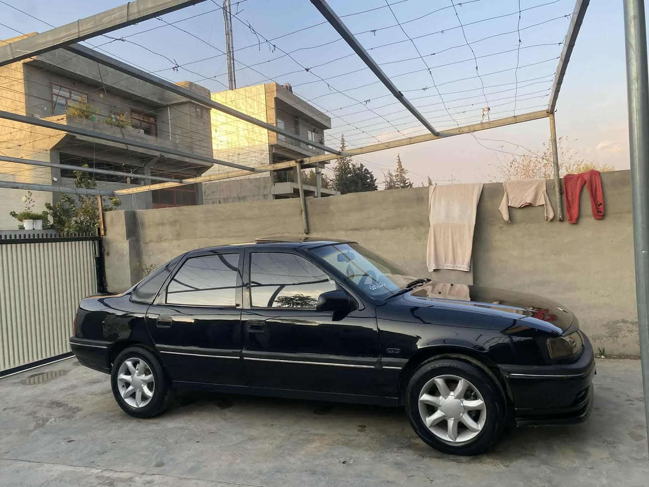 ئۆپڵ ڤیکترا ١٩٩٢ سنوق ئاڕم پلاستیک سلێمانی مەکینە ١٨ گێڕو مەکینە مەرغوب کەم بەنزین خۆر بە شەرتی ئاڕم و گێڕو مەکینە و موس و بڕاوە کامل مەسرەف کراوە گەرمی و کارەبای و ناو گێچی هەمووی ئیش ئەکات لایت زینۆن پێشی سپۆڕت هی مەعرەز نییە سەیارەکە هی دەستی خۆمە تکایە موشتەری نیت سەری من و خۆشت مەیەشێنە نرخی ٣٠ معامەلە.
***********
