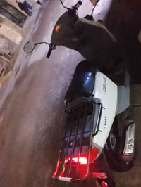 دراجه 60 بيكم سعر 450 وبيها مجال عنوان بغداد الدوره 07733201792