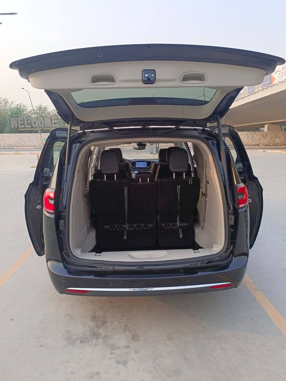 للبيع كرايسلر باسيفيكا هايبرد 2024
📌 ماشية 23 ألف كم
📌 بدون ايرباك وبدون شاصي 
📌 حادث جامَلِغ وبنيد (تصليح جاملغ + بنيد تبديل نفس اللون)
📌 السيارة جديدة
💰 السعر: عند الاتصال
📞 (***********) يوجد وتساب بغداد, العراق
