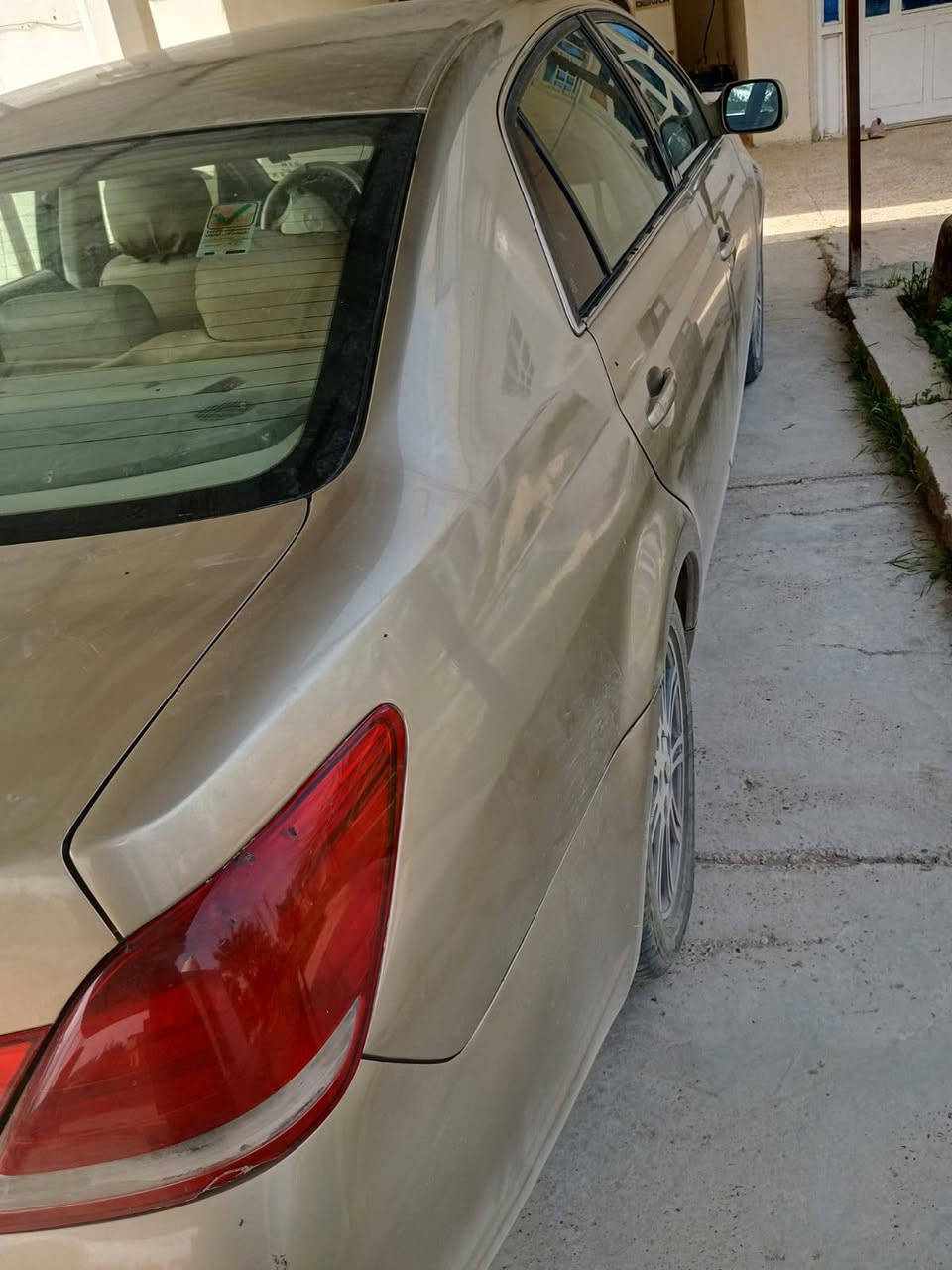 السلام عليكم افلون 2009 للبيع السعر 110 رقم الهاتف
***********
