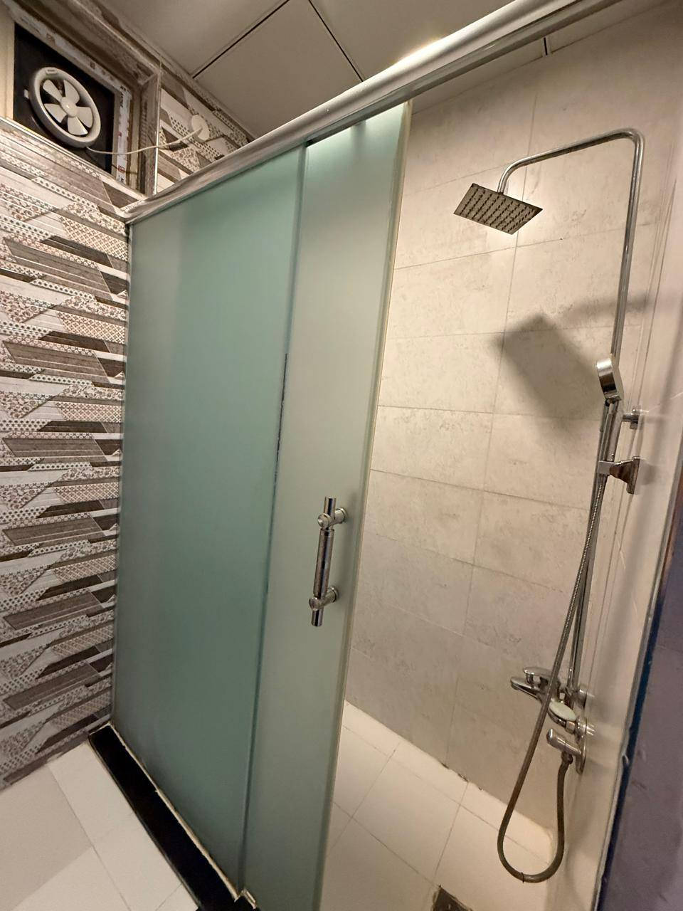 قاطع حمام بعده جديد سعر مناسب جدا ب150


**إذا كنت صاحب هذا الإعلان وتريد حذفه لأي سبب، رجاءا أرسل رسالة إلى الدعم الفني**