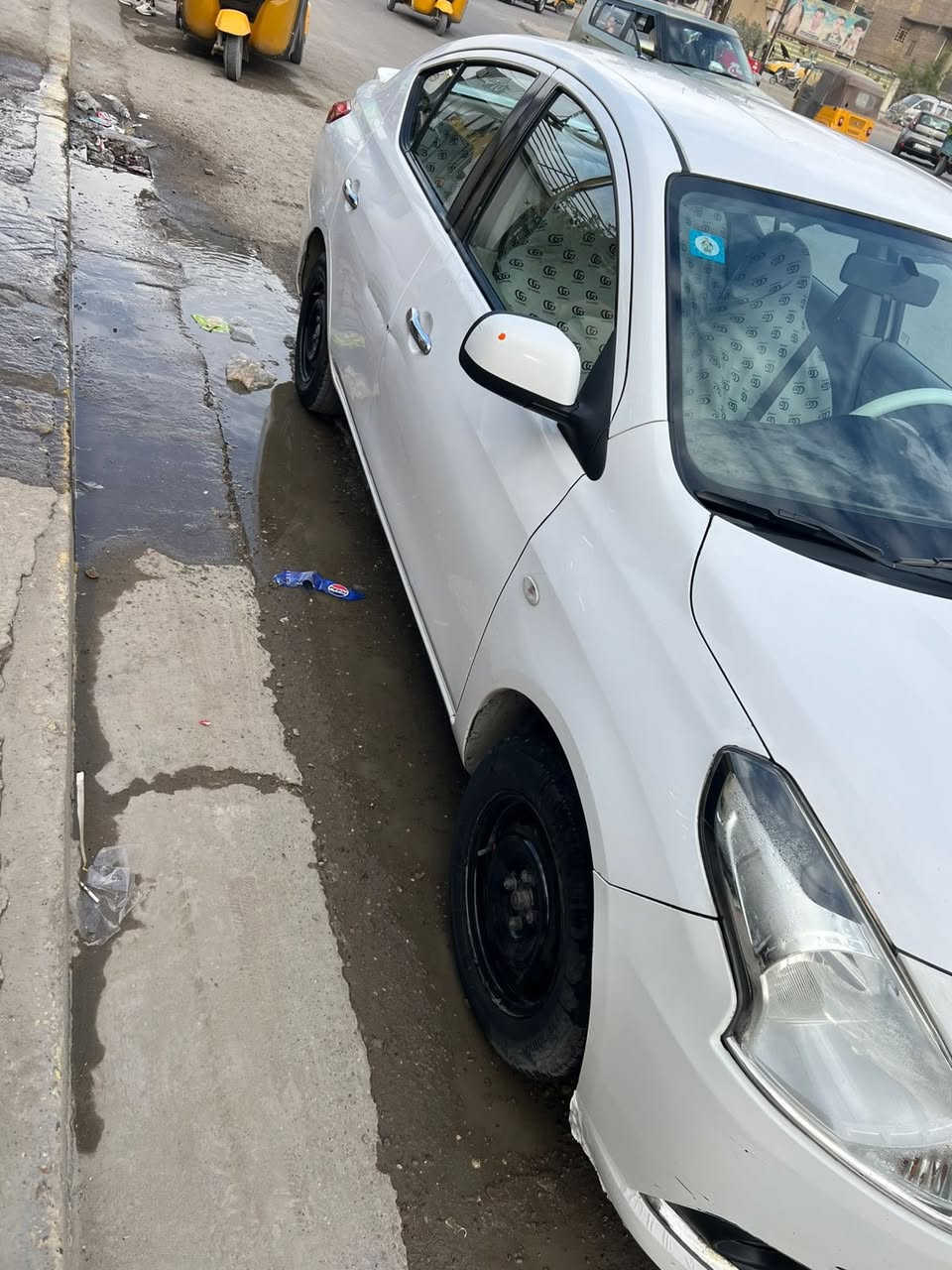 السلام عليكم صني هندي موديل 2020 تخم تاير جديد رقم بغداد دعامية الأمامية بس صبغ و طغات بل بيبان موجود بل صور سعر 105 
مكاني بغداد 
*********** 
فقط وتساب
