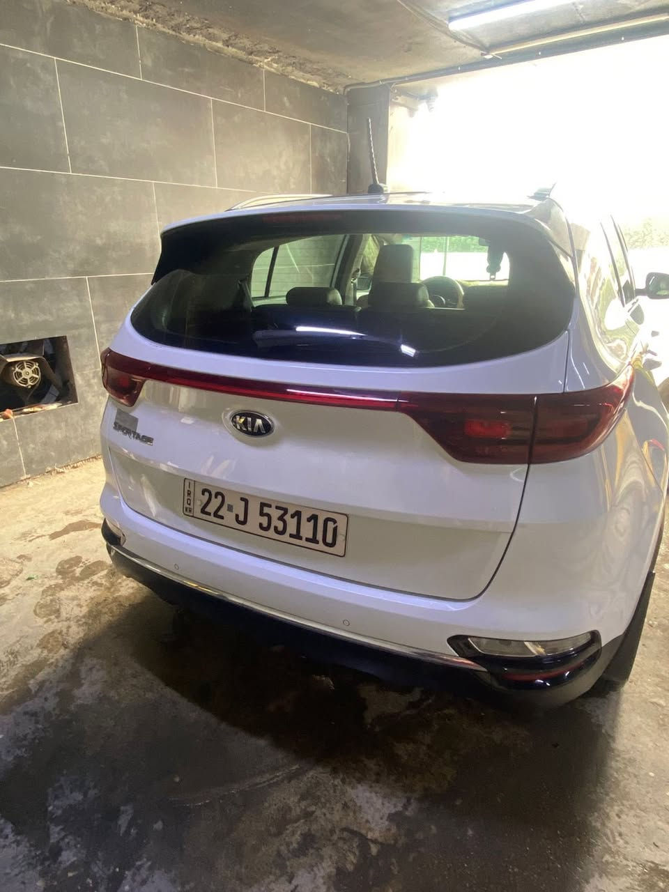 سلام عليكم كيا سبورتج 2020مواصفات بنوراما السياره سويج كامره دواره عليه تخم تاير جديد 
السياره بيه باردصوره السونار 
مراقه بل منشور ماشيه 116Kالف
اريد تحويل ثاني يوم تريد وكاله ثاني يوم  
بيه تكحيل بصيط بخشم البنيد وبيه بل باب السايق تكحيل 
السعر 188وبيه مجال عنواني ديالى خان بني سعد
***********
