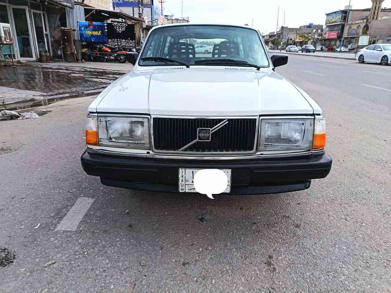 للبيع فالفو مديل ١٩٩١ رقم نجف الماني بأسم صديقي  مكينه ونجي تبريد شغال منظومه جديده شادها تايرات جدد باتري جديد  كامله من كلشي صبغ عام للجماليه  مكاني النجف حي الغري السعر ٥٨ بيها مجال غير متواجد على الفيس ... ***********
