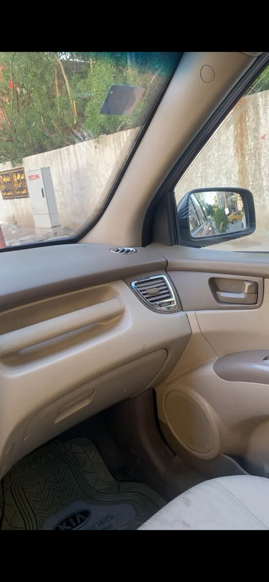 السلام عليكم سبورتج ٢٠٠٩ كفاله عامه مكينه ٢٠٠٠ تبريد ثلج كير محرك كفاله صدر خلفي امامي جديد سياره خير من الله  رقم بغداد نكليزي السعر ١١٥ بيه مجال حك جيه مكاني بغداد ***********
