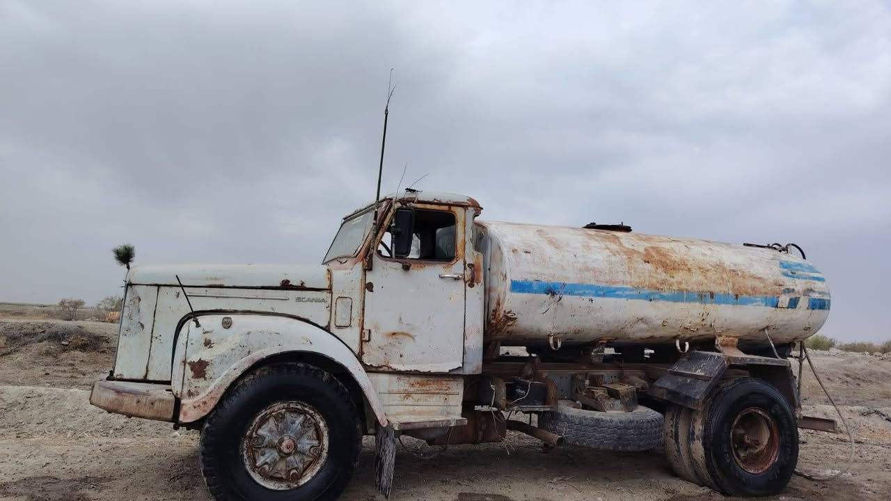 سلام عليكم سياره سكانيه موديل 79رقم الهاتف ***********
